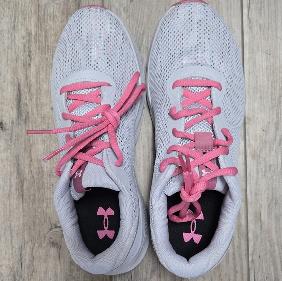 Women's Under Armour Sneaker - Picture 3 of 5